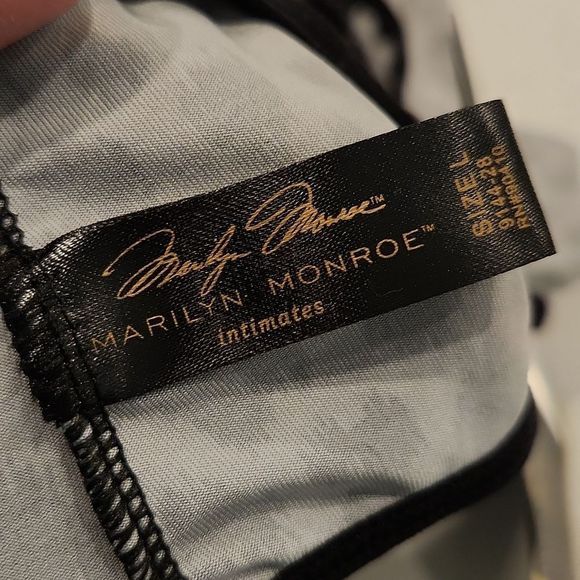 Sexy leopard bra and panty set - Picture 6 of 7